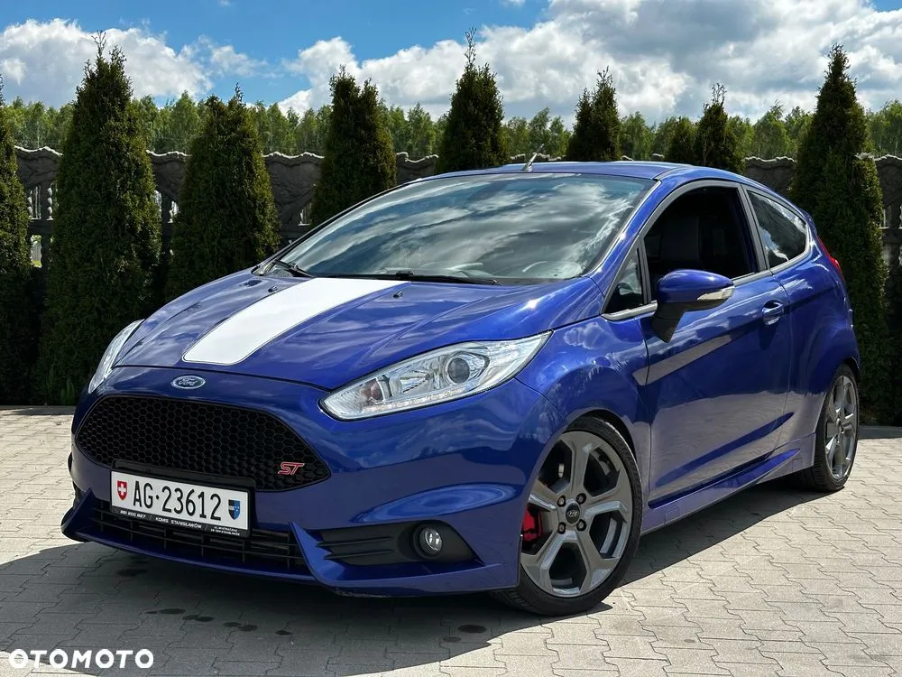 Ford Fiesta 1.6 EcoBoost mit Leder-Sport-Paket ST — zdjęcie 1