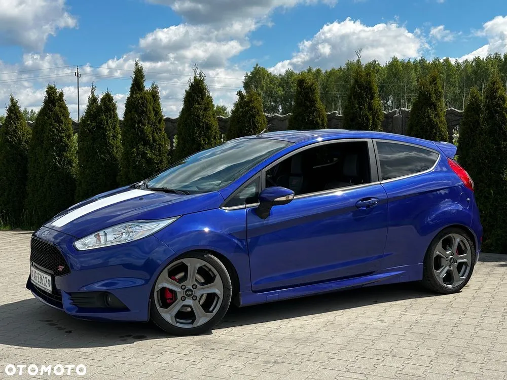 Ford Fiesta 1.6 EcoBoost mit Leder-Sport-Paket ST — zdjęcie 3