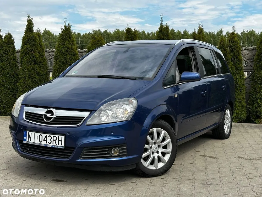 Opel Zafira 1.6 Cosmo — zdjęcie 1